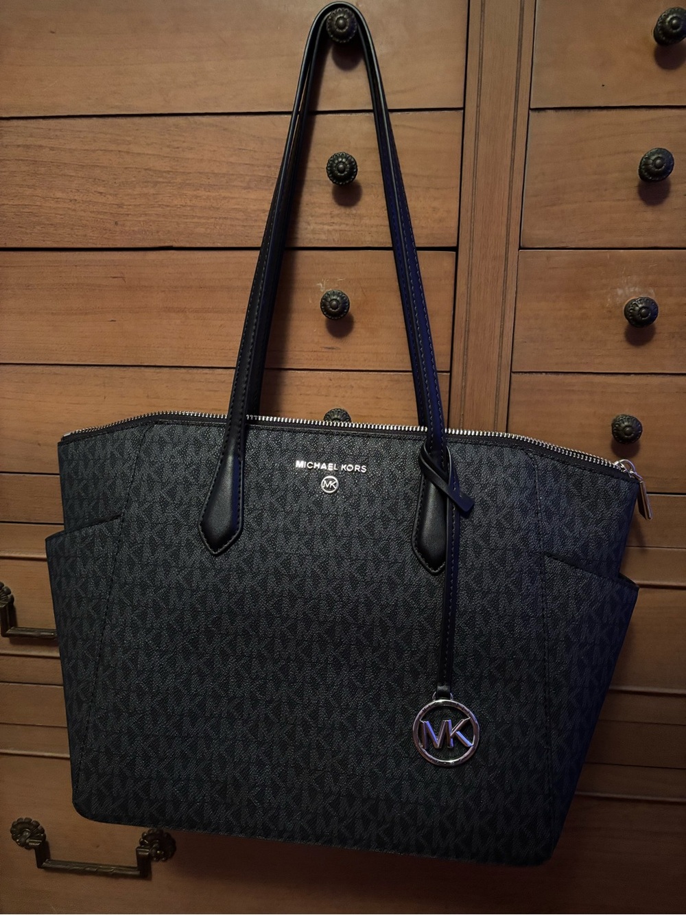 Michael Kors Black/Charcoal Signature Jet Set Tote